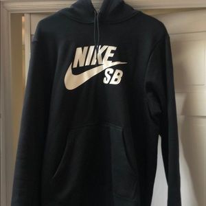 Nike Sb hoodie never worn new w/o tags.
